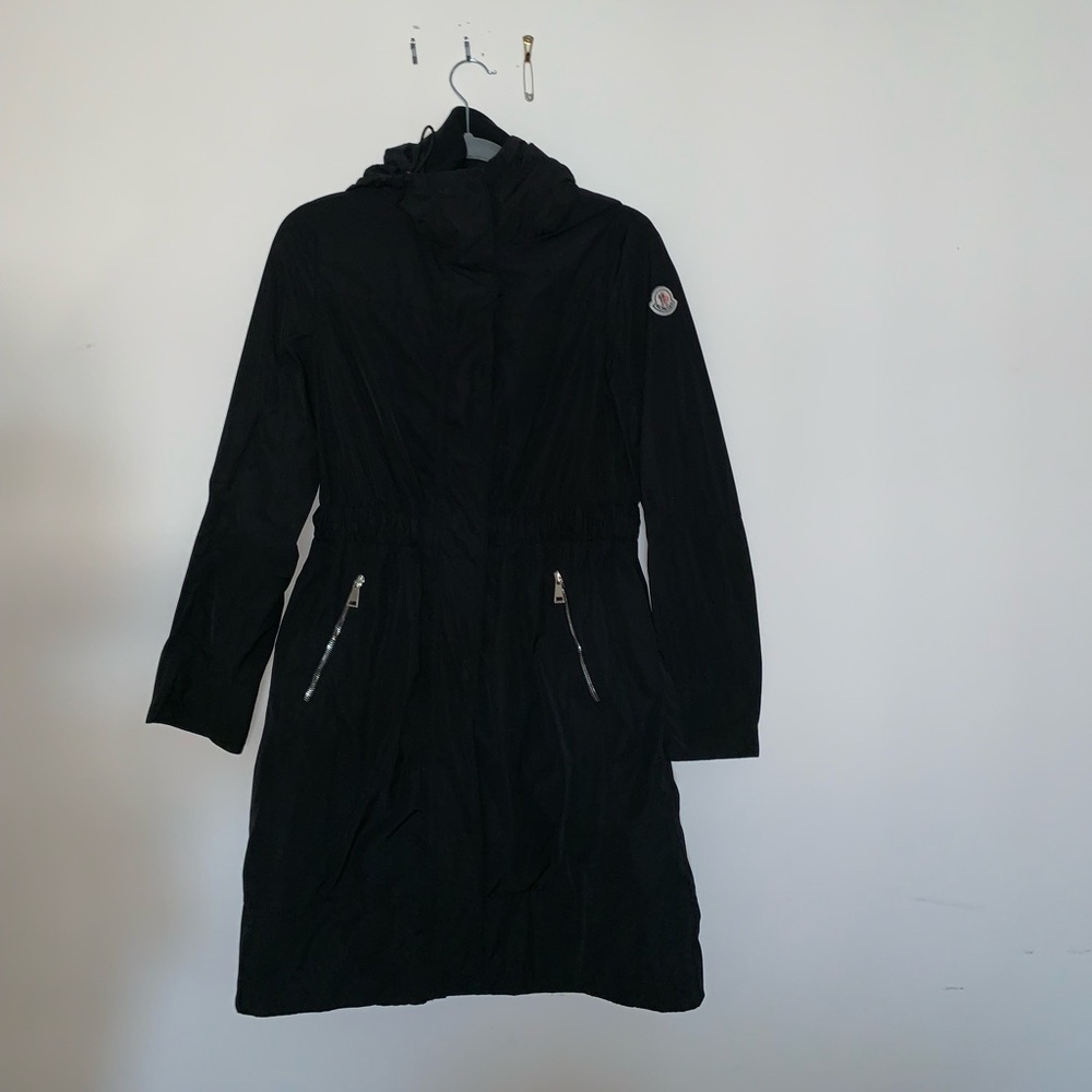 Women’s Moncler Disthelon Mid-Length Hooded Jacket